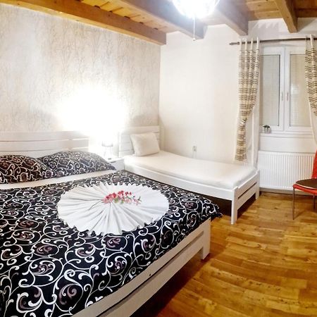 Apartman Erika - Besenova Exterior photo